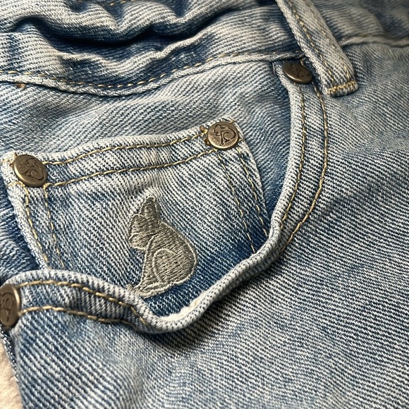 Kuwalla Tee Light Blue Denim Shorts.  Kuwalla Jorts.  Jean Shorts.  Size 36 - Picture 2 of 11